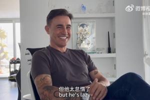 卡納瓦羅：韋世豪技術(shù)很好但身體差，我總跟他說(shuō)得練力量但他懶