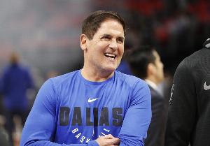 庫(kù)班再談小卡陰陽(yáng)合同：我不認(rèn)為快船隊(duì)做錯(cuò)了什么 所以問題為零