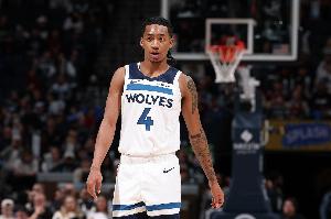 降維打擊！迪林厄姆28分鐘14投10中&三分4中4砍27+9 正負(fù)值+32