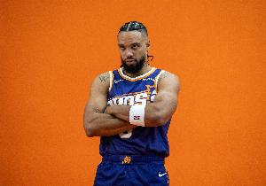 狄龍：不確定是否出戰(zhàn)湖人由教練決定 我隨時會做好上場準備