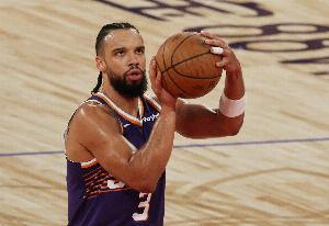 狄龍：中國(guó)賽經(jīng)歷很棒球迷很熱情 中國(guó)澳門讓我想起了拉斯維加斯