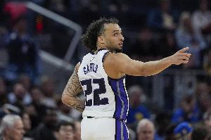 上賽季場(chǎng)均3.8分2.1板！Scotto：國(guó)王已執(zhí)行德文-卡特第三年選項(xiàng)