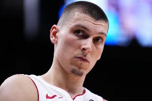 希羅談新賽季：我超級興奮 繼續(xù)康復(fù)會盡快回歸賽場