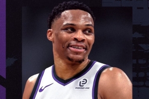 一年360萬底薪合同！國王官方：球隊正式簽下9屆全明星威少