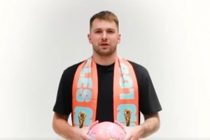 新職位！東契奇擔(dān)任2026年美加墨世界杯洛杉磯官方社區(qū)大使！