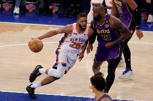 詹姆斯季中交易最可能去哪？記者和薪資專家一致認(rèn)為：尼克斯