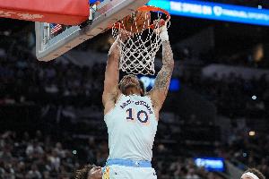 隊(duì)記：索漢昨日對抗賽中扭傷了左手腕 進(jìn)入每日觀察&將缺席揭幕戰(zhàn)