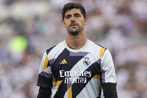 馬卡報(bào)：庫(kù)爾圖瓦提前結(jié)束假期回到皇馬陣中，贏得教練組贊賞