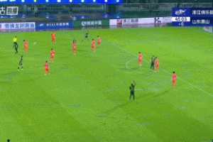 浙江FC本賽季上半場補時階段已攻入7球，刷新中超該時段進球紀錄
