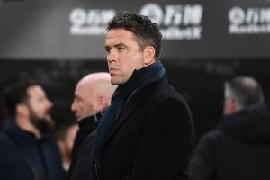 歐文談雙紅會：曼聯(lián)在客場可以擺大巴死守，壓力反而沒在主場大