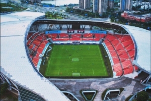 今日肇慶主場氣溫35℃，天氣較為炎熱，請球迷朋友們注意防暑降溫