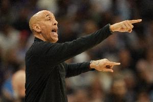 國王主帥：威少會排在施羅德之后帶二陣容 并且要打多個位置