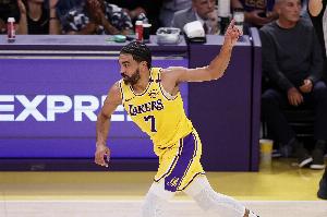 雷迪克：文森特在東契奇&小里身邊有很多機(jī)會(huì) 他很適合打首發(fā)