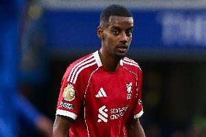 郵報：伊薩克踢水晶宮第84分鐘被換下，因AI工具顯示他有受傷風險