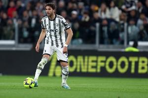 洛卡特利：我對球隊的表現(xiàn)感到生氣，對陣皇馬我們會有所調整