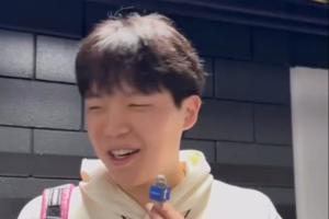 楊瀚森問記者：今天吃的什么？記者：咖啡！小楊：那是drink??