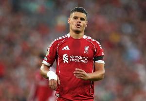 小雷：科爾克茲看起來很緊張，阿瑪?shù)陆o他制造了很多麻煩