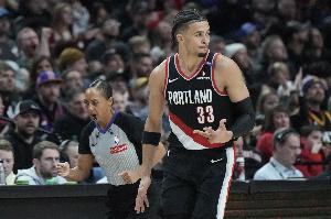 卡馬拉上賽季造對手91次進攻犯規(guī)&包括31次帶球撞人 均聯(lián)盟第一！