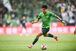 楊立瑜完成中國頂級(jí)聯(lián)賽出場200場，97年齡段第1人