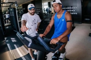 想要上場(chǎng)！馬卡：恩德里克花費(fèi)25萬(wàn)歐在家中打造全新健身房