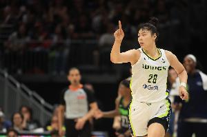 1月復(fù)出！李月汝自宣退出全運(yùn)會(huì) 并確認(rèn)將參加三籃聯(lián)賽和世預(yù)賽