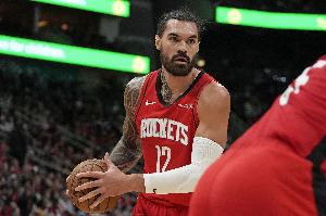 三節(jié)半12板！帕金斯：亞當(dāng)斯簡直籃板機(jī)器 內(nèi)線巨無霸實(shí)錘！