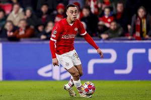 嚴(yán)守規(guī)則！埃因霍溫主帥：德斯特今天遲到，因此沒有在歐冠首發(fā)