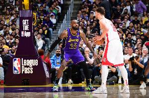 不善于打揭幕戰(zhàn)！近10年揭幕戰(zhàn)湖人2勝8負(fù) 火箭1勝9負(fù)