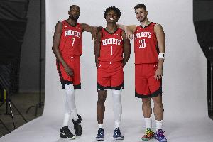 阿門：我以為訓(xùn)練夠拼了 但杜蘭特都40了比我還拼 就像在比賽一樣