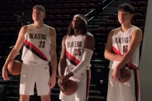 隊(duì)記：楊瀚森新賽季場(chǎng)均出場(chǎng)約14分鐘 相信羅威很快會(huì)回來(lái)