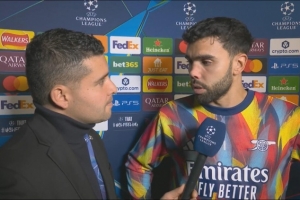 拉亞：在球還沒到中場線時，阿森納的球員就都想著去攔截