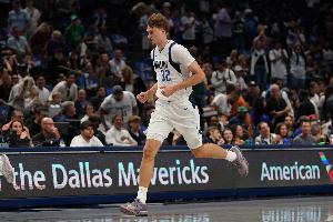 18歲335天！弗拉格NBA首秀砍兩雙 歷史最年輕球員