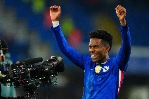 19歲吉烏、18歲埃斯特旺、19歲喬治，藍(lán)軍三名U19球員歐冠進(jìn)球