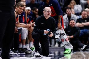 爵士主帥：在美國男籃時(shí) 杰夫-范甘迪曾早上6點(diǎn)找我一起分析錄像