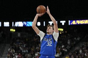 狀元首秀！弗拉格13中4拿到10分10板兩雙 打控衛(wèi)全場零助攻