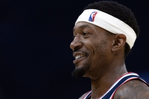 還是不好用！比爾5中2僅拿5分1板1斷 4犯規(guī)