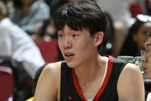 楊瀚森：主場的觀眾太棒了 熱血沸騰的氛圍 坐板凳時要時刻準(zhǔn)備著