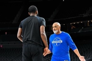 菲爾-漢迪曬照：第15年 不同的球隊不同的城市 同樣的競爭心態(tài)