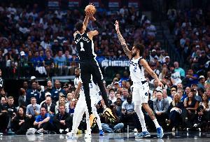 40分15板！文班亞馬宣言：天知道我這個(gè)休賽期有多TMD努力訓(xùn)練