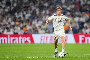 記者：赫伊森、阿諾德、卡瓦哈爾、塞巴略斯參加皇馬合練