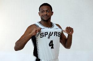 ?？怂?索漢都不打！馬刺至少四人缺席明天打鵜鶘！