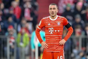 記者：海登海姆希望長(zhǎng)期留住小伊布，計(jì)劃與拜仁談判