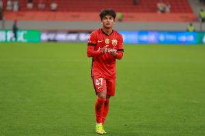 滬媒：蒯紀(jì)聞、李新翔踢完泰山后馳援上海U20隊(duì)，缺席海港vs浙江