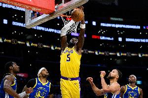 下半場13分6板！八村塁：那時(shí)候我在艾頓的眼睛里看到了專注