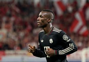 德媒預(yù)測(cè)拜仁vs門興首發(fā)：杰克遜突前，凱恩、迪亞斯、卡爾首發(fā)