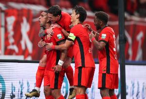 滬媒：海港客戰(zhàn)泰山確實(shí)困難不小，足協(xié)裁判安排或引起一些爭(zhēng)議