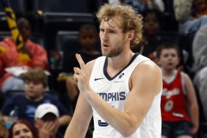 真摯的祝福！?；倚芮騿T喬克-蘭代爾30歲生日快樂！????