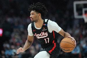 手感冰涼！謝頓-夏普首節(jié)7投僅1中拿到5分 三分3中0