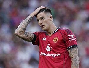 默森：我知道阿莫林喜歡用芒特，但對(duì)陣布萊頓更適合高大的舍什科