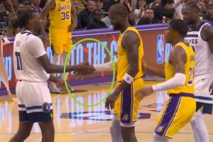 乖是真乖！八村都沖刺準備干架了 空中被拽下的艾頓握手言和了